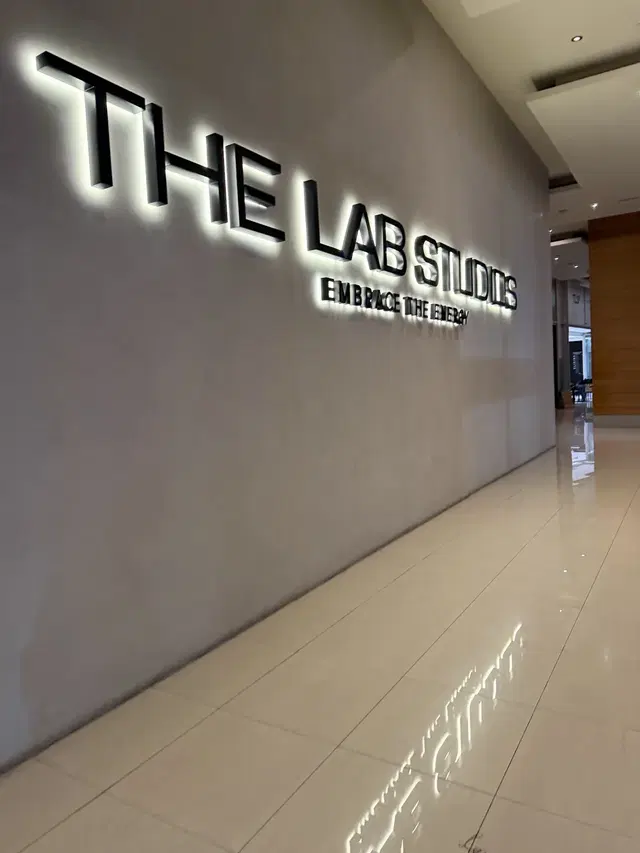 THE LAB STUDIOS