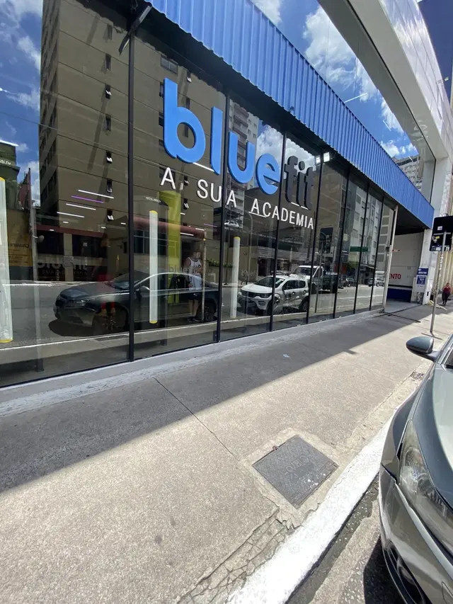 Academia BlueFit Centro 1