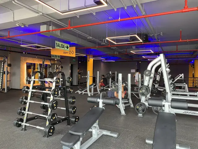 Gimnasio Smart Fit - Ovalo Varela