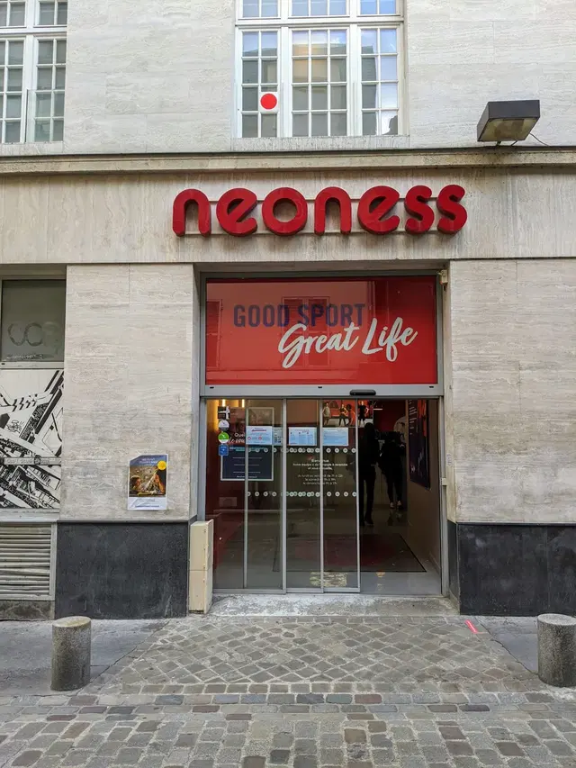 Neoness Paris Bastille