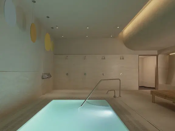 Lore Bathing Club