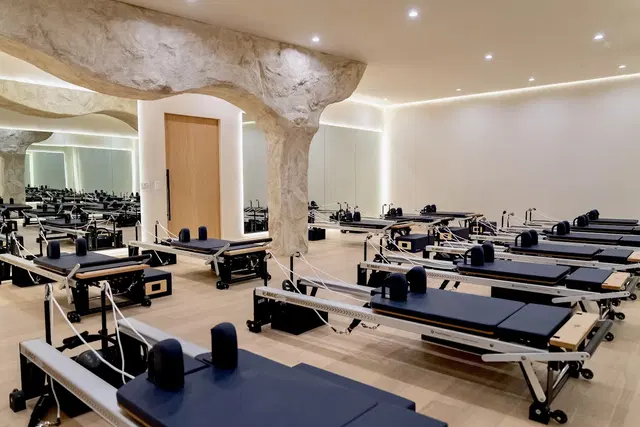 Move Studios - Pilates Reformer & Mat + Rebounder (Mini Trampoline) (Santa Monica/Venice)
