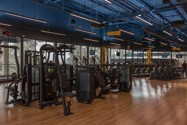 Gimnasio Smart Fit - Mall del Sol