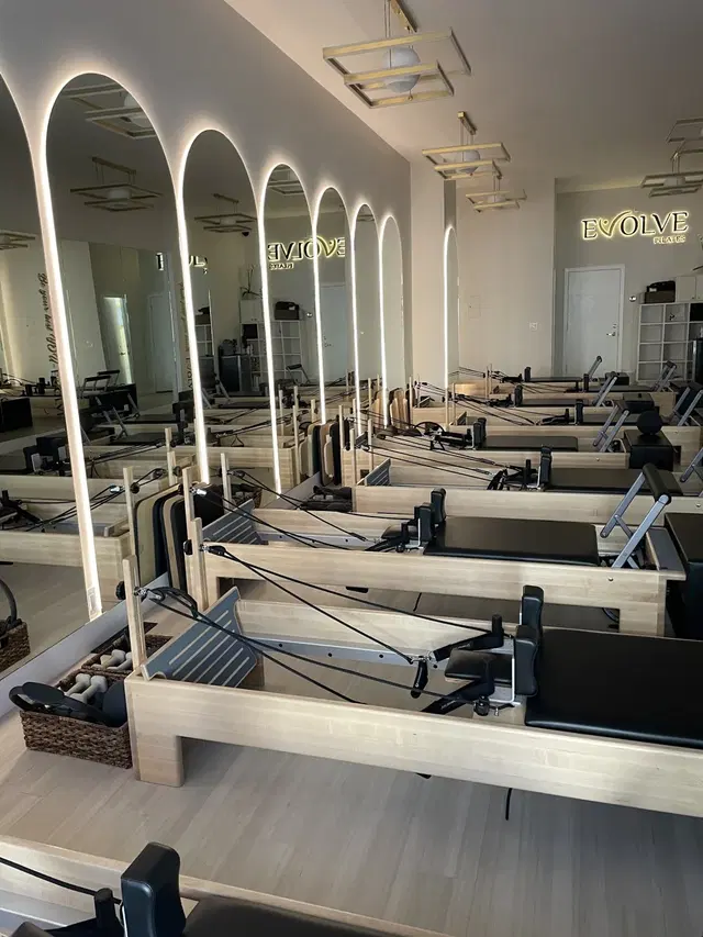 EVOLVE Pilates