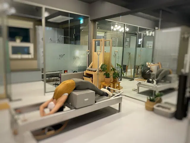 Newyorkone Pilates BARRE&WELLNESS 뉴욕원필라테스 바레&웰니스