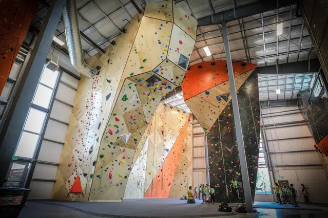 Übergrippen Indoor Climbing Crag - Denver