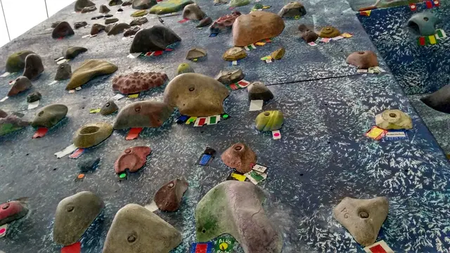 Climbing 90 degrees Sports Fitness