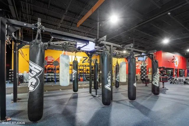 Crunch Fitness - East Colonial