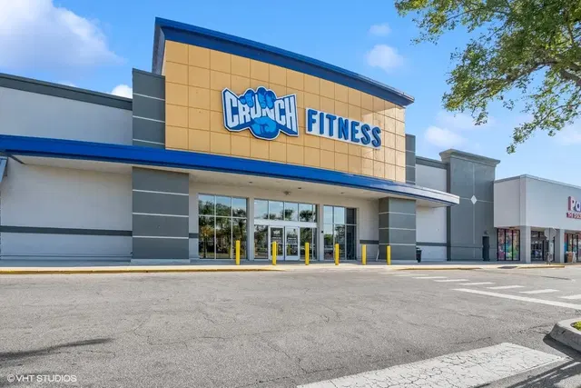 Crunch Fitness - East Colonial