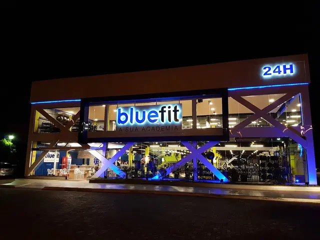 Academia BlueFit Lago