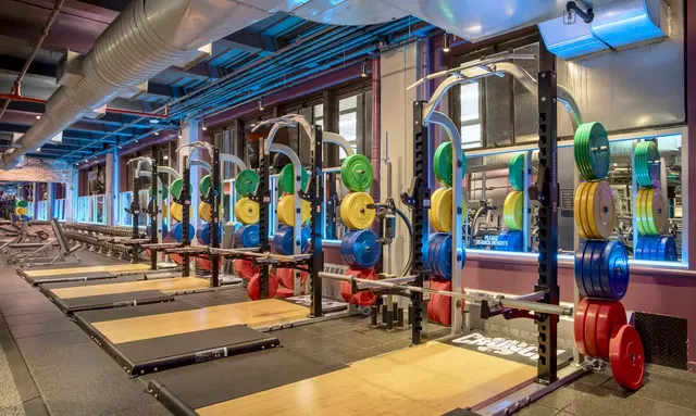 Crunch Fitness - Chelsea