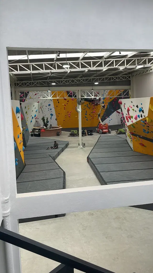 Adamanta Santa Fé - Climbing Gym