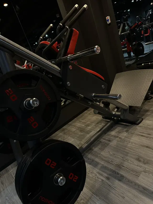 AUN'S GYM 大阪梅田店