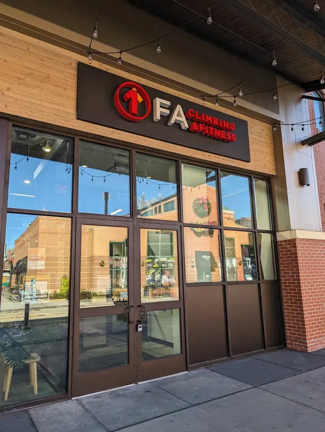 FA Climbing Station Square