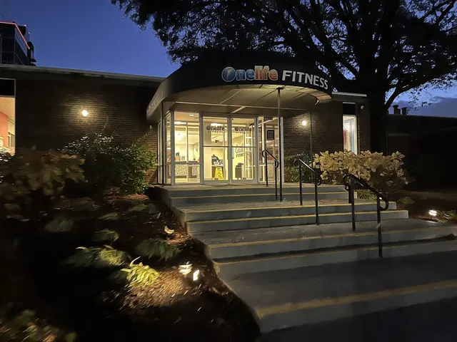 Onelife Fitness - Reston