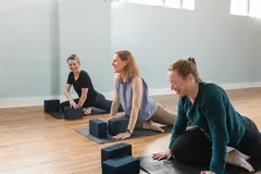Karma Yoga: Classes, Community & Retreats
