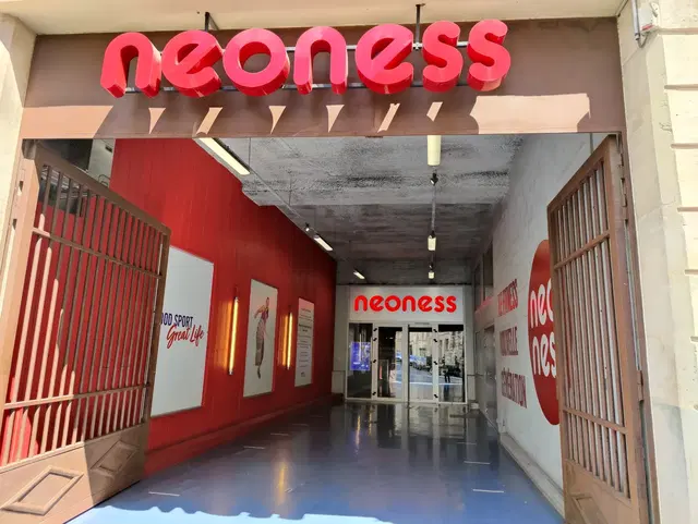 Neoness Paris 9 Saint-Lazare