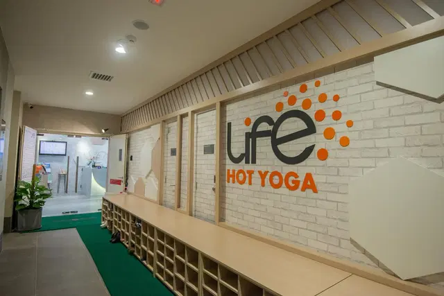 Life Hot Yoga @ Mont Kiara