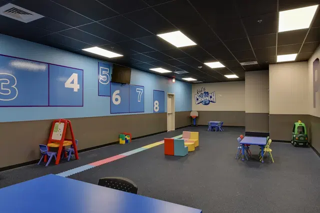 Crunch Fitness - Village District