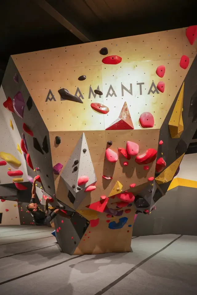 Adamanta Del Valle - Climbing Gym