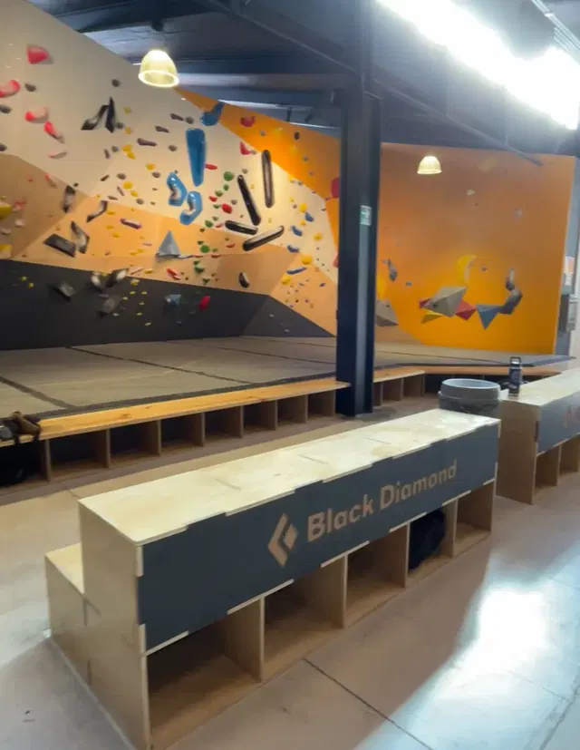 Adamanta Del Valle - Climbing Gym