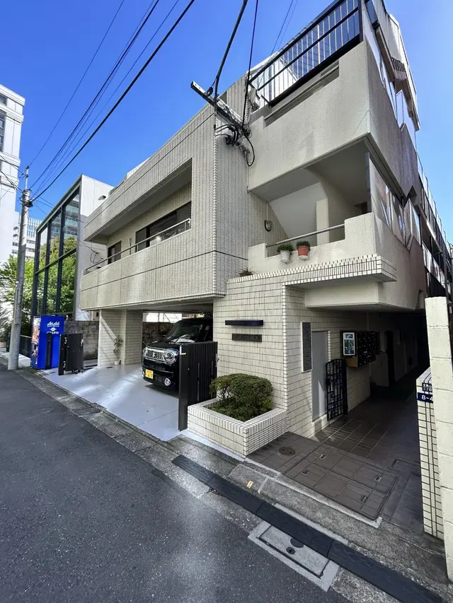 Kintsugi Pilates Studio