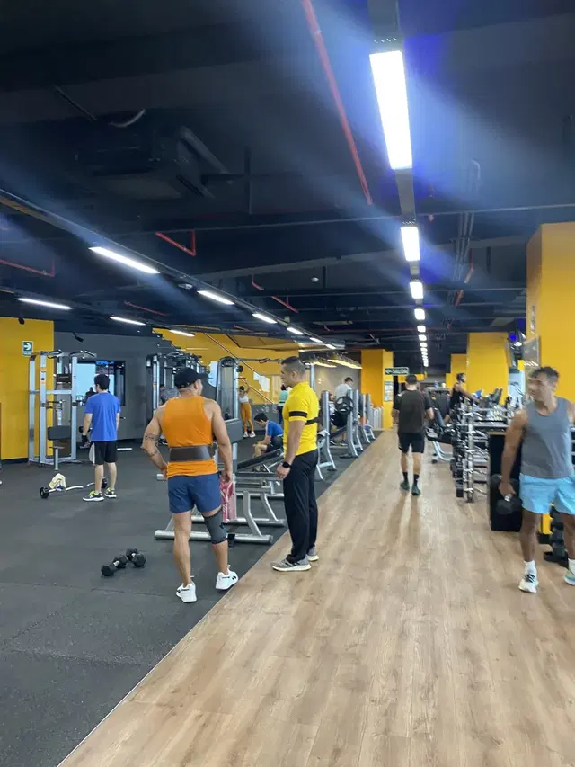 Gimnasio Smart Fit - Larcomar