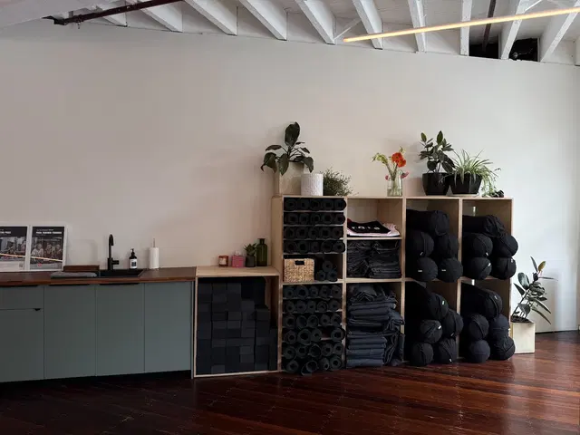 Rare Studios AU (Surry)