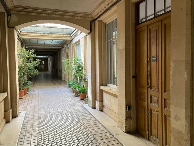 POSES Studio - Marais