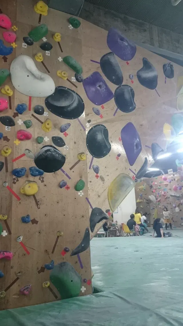 Rocky Climbing & Fitness Gym Shinjuku-Akebonobashi