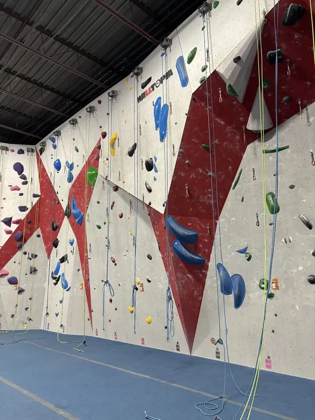 Boulderz Etobicoke Climbing Centre