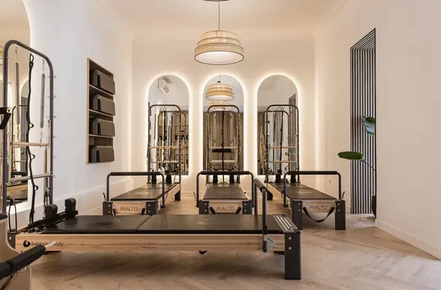 Victoria Studio Pilates & Yoga Salamanca