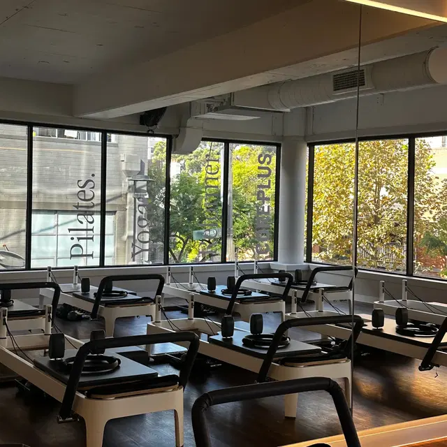 CorePlus Darlinghurst - Pilates Yoga Reformer