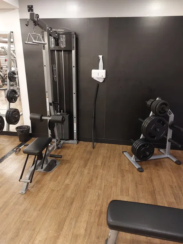 Academy Fitness Station