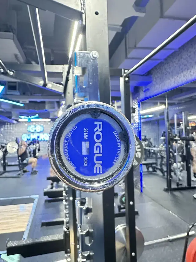 GYM BRO ( GYM DISTRICT 1 )