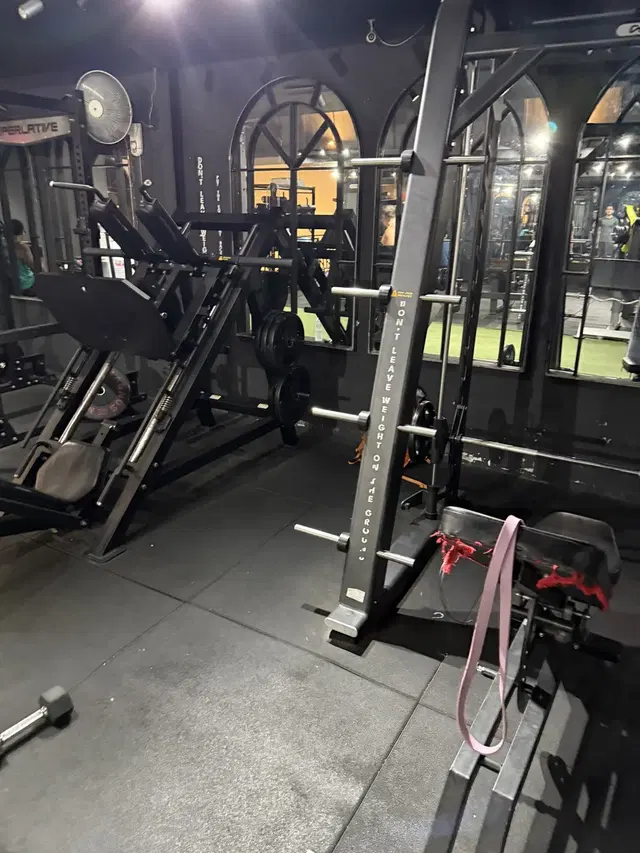 LEVEL UP GYM