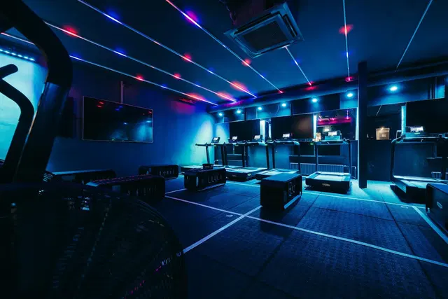 TrainMore Amsterdam Koninginneweg Black Label