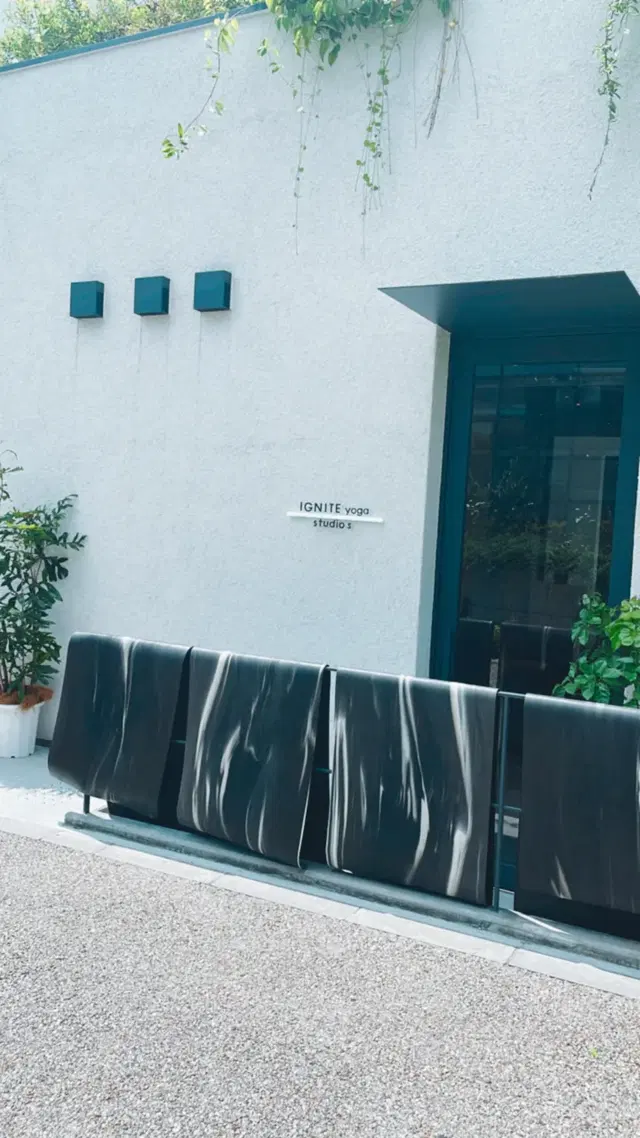 IGNITE YOGA studio s