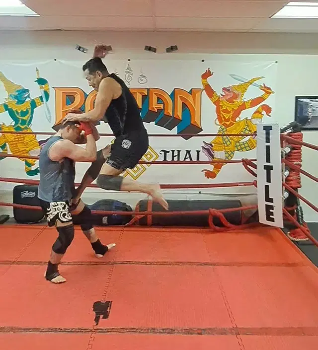 Raktan Muay Thai