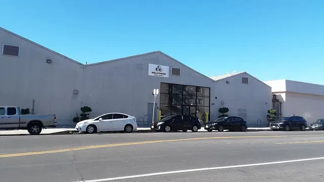 Hollywood Boulders