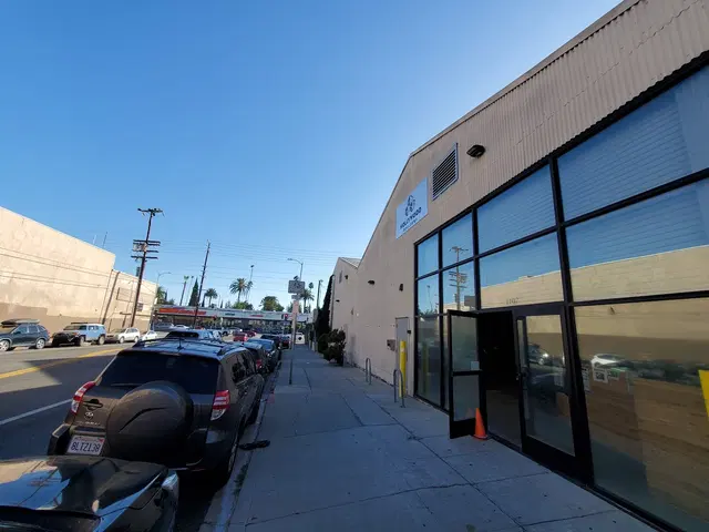 Hollywood Boulders