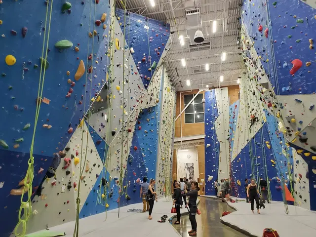 Edgeworks Climbing Bellevue