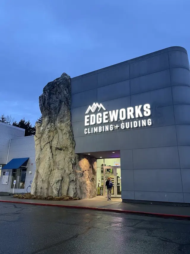 Edgeworks Climbing Bellevue