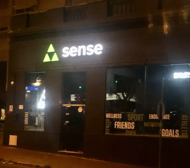 Sense Cordón