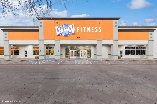 Crunch Fitness - Arlington