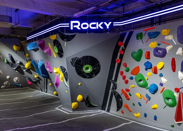 Rocky Bouldering Gym Shinagawa