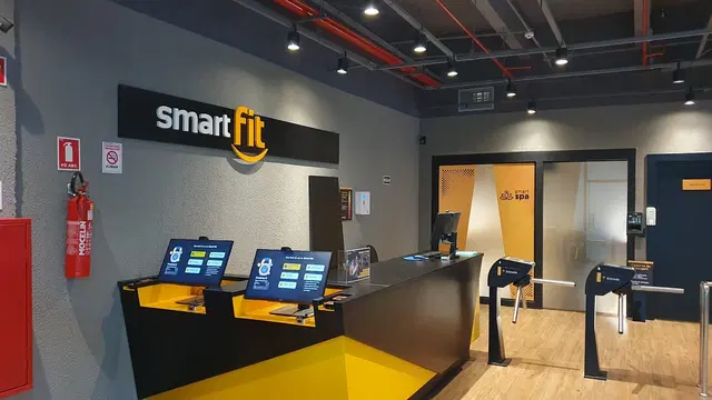 Academia Smart Fit - Shopping ID