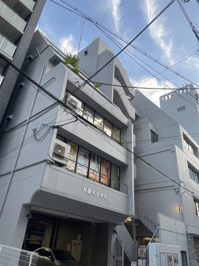 セミパーソナルジムLAULE'A50Fitness 肥後橋店