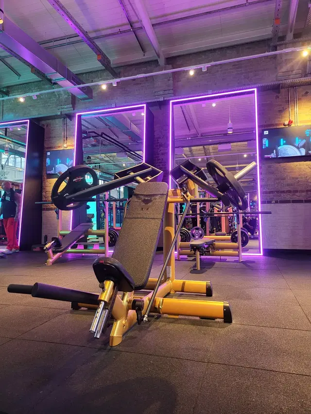 JOHN REED Fitness Berlin Friedrichshain