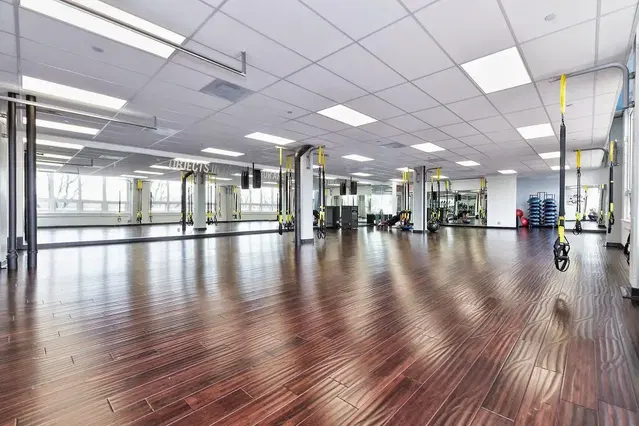 Crunch Fitness - Norwood